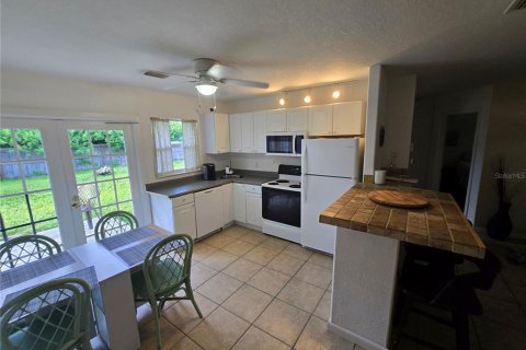 House in Punta Gorda, Florida 2 bedrooms, 75.81 sq.m. № 1900741 - photo 6