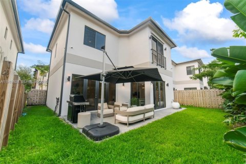 Villa ou maison à vendre à Miami, Floride: 4 chambres, 187.85 m2 № 2081032 - photo 5