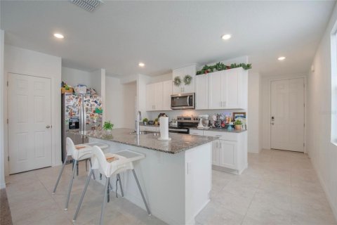 Villa ou maison à louer à Kissimmee, Floride: 4 chambres, 149.57 m2 № 2114483 - photo 7