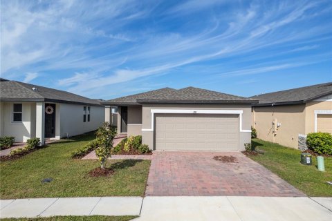Villa ou maison à louer à Kissimmee, Floride: 4 chambres, 149.57 m2 № 2114483 - photo 2