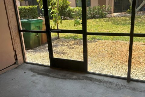 Townhouse in Fort Lauderdale, Florida 3 bedrooms, 155.15 sq.m. № 1187046 - photo 1