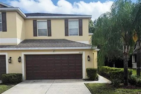 Townhouse in Tampa, Florida 3 bedrooms, 167.32 sq.m. № 1886380 - photo 1