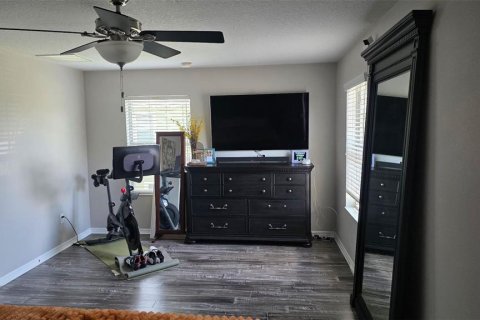Townhouse in Tampa, Florida 3 bedrooms, 167.32 sq.m. № 1886380 - photo 14