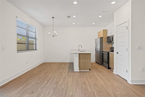 Adosado en alquiler en Lakewood Ranch, Florida, 2 dormitorios, 128.48 m2 № 2149765 - foto 12
