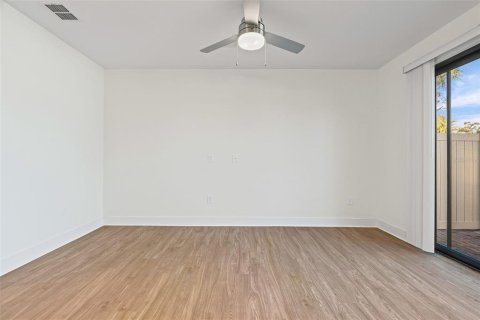 Adosado en alquiler en Lakewood Ranch, Florida, 2 dormitorios, 128.48 m2 № 2149765 - foto 9
