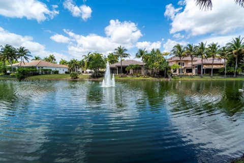 Casa en venta en Plantation, Florida, 5 dormitorios, 398.74 m2 № 2076596 - foto 18