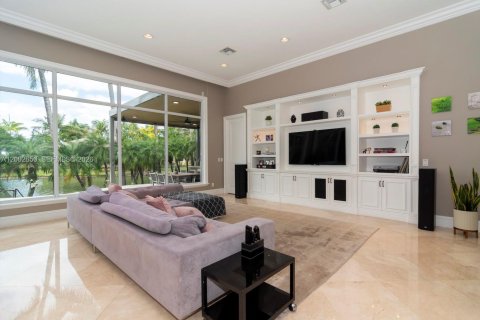 Casa en venta en Plantation, Florida, 5 dormitorios, 398.74 m2 № 2076596 - foto 30