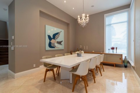 Casa en venta en Plantation, Florida, 5 dormitorios, 398.74 m2 № 2076596 - foto 26