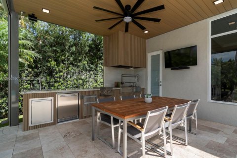 Casa en venta en Plantation, Florida, 5 dormitorios, 398.74 m2 № 2076596 - foto 11