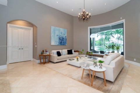 Casa en venta en Plantation, Florida, 5 dormitorios, 398.74 m2 № 2076596 - foto 22