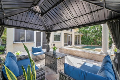 Villa ou maison à vendre à Coconut Creek, Floride: 5 chambres, 292.64 m2 № 2394750 - photo 8