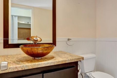 Condo in Davie, Florida, 2 bedrooms  № 1819805 - photo 14