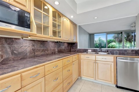 Condo in Davie, Florida, 2 bedrooms  № 1819805 - photo 7