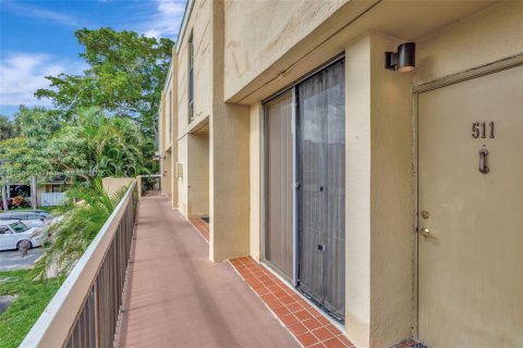Condo in Davie, Florida, 2 bedrooms  № 1819805 - photo 2