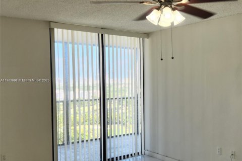 Copropriété à vendre à Aventura, Floride: 1 chambre, 84.82 m2 № 1862703 - photo 14