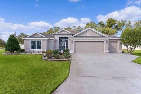 Купить виллу или дом в Те-Виллиджис, Флорида 12 комнат, 262.73м2, № 1767622 - фото 1