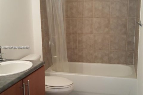 Купить кондоминиум в Майами, Флорида 2 спальни, 98.48м2, № 1995655 - фото 27