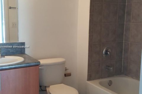 Купить кондоминиум в Майами, Флорида 2 спальни, 98.48м2, № 1995655 - фото 28