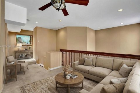 Casa en venta en Miramar, Florida, 5 dormitorios, 290.13 m2 № 1993740 - foto 24