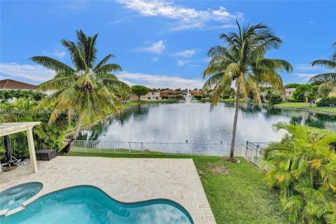 Casa en venta en Miramar, Florida, 5 dormitorios, 290.13 m2 № 1993740 - foto 27