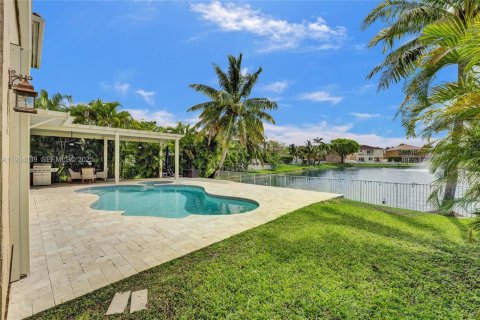 Casa en venta en Miramar, Florida, 5 dormitorios, 290.13 m2 № 1993740 - foto 29