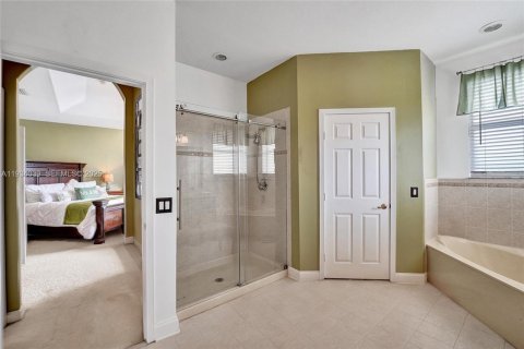 Casa en venta en Miramar, Florida, 5 dormitorios, 290.13 m2 № 1993740 - foto 17