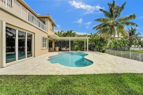 Casa en venta en Miramar, Florida, 5 dormitorios, 290.13 m2 № 1993740 - foto 30