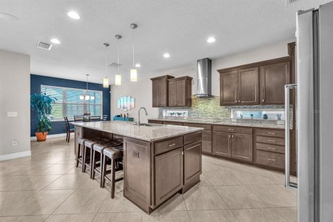 House in Riverview, Florida 4 bedrooms, 426.98 sq.m. № 2094252 - photo 12