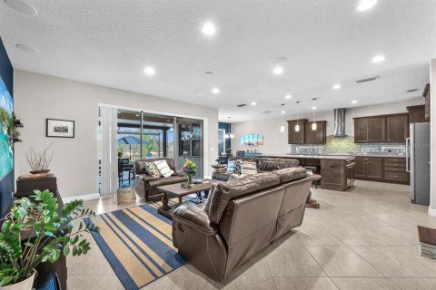 House in Riverview, Florida 4 bedrooms, 426.98 sq.m. № 2094252 - photo 17
