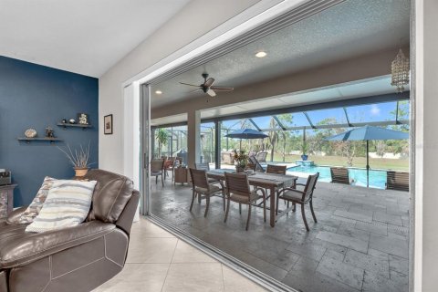 House in Riverview, Florida 4 bedrooms, 426.98 sq.m. № 2094252 - photo 18