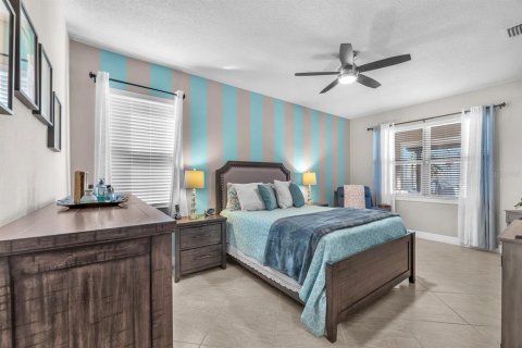 House in Riverview, Florida 4 bedrooms, 426.98 sq.m. № 2094252 - photo 19