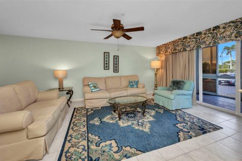 Copropriété à vendre à Punta Gorda, Floride: 2 chambres, 100.06 m2 № 1640601 - photo 6