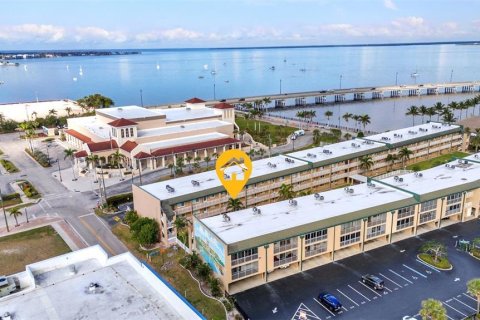 Copropriété à vendre à Punta Gorda, Floride: 2 chambres, 100.06 m2 № 1640601 - photo 1