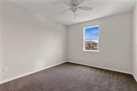 House in Ocoee, Florida 4 bedrooms, 251.95 sq.m. № 2129515 - photo 17