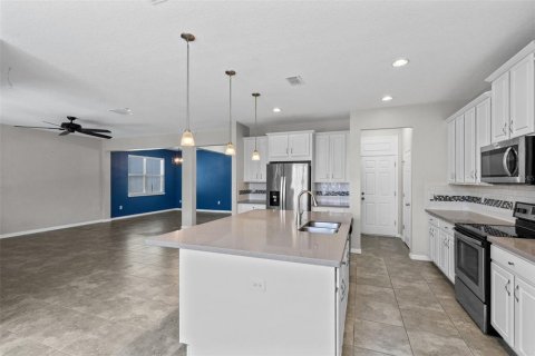 House in Ocoee, Florida 4 bedrooms, 251.95 sq.m. № 2129515 - photo 9