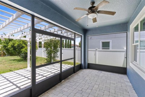 House in Ocoee, Florida 4 bedrooms, 251.95 sq.m. № 2129515 - photo 24