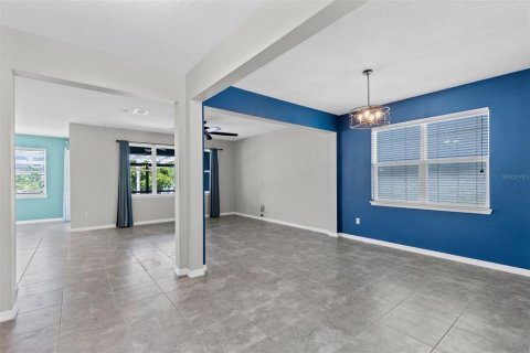 House in Ocoee, Florida 4 bedrooms, 251.95 sq.m. № 2129515 - photo 2
