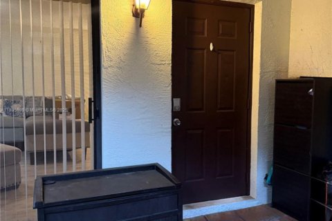 Купить таунхаус в Норт-Лодердейл, Флорида 3 спальни, 132.11м2, № 1947561 - фото 19