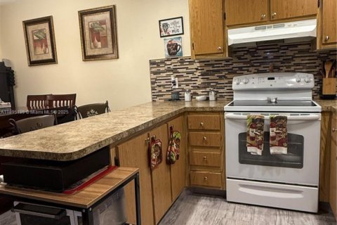 Купить таунхаус в Норт-Лодердейл, Флорида 3 спальни, 132.11м2, № 1947561 - фото 5