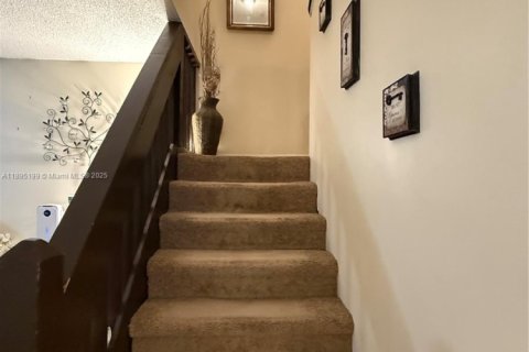 Купить таунхаус в Норт-Лодердейл, Флорида 3 спальни, 132.11м2, № 1947561 - фото 17