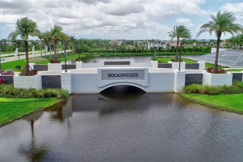 House in Boca Raton, Florida 5 bedrooms, 495.35 sq.m. № 1180183 - photo 1