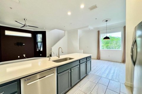 Adosado en alquiler en Tarpon Springs, Florida, 3 dormitorios, 166.57 m2 № 2151008 - foto 14