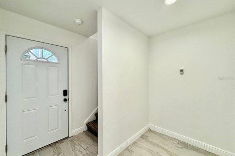 Adosado en alquiler en Tarpon Springs, Florida, 3 dormitorios, 166.57 m2 № 2151008 - foto 4