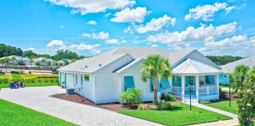Villa ou maison à Lady Lake, Floride 3 chambres, 207.54 m2 № 2333837