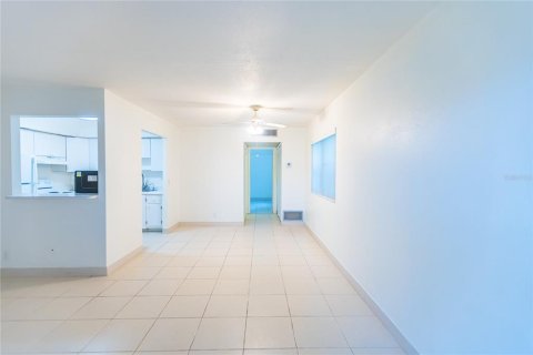 Condo in Delray Beach, Florida, 1 bedroom  № 1427030 - photo 22