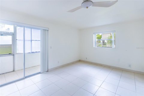 Condo in Delray Beach, Florida, 1 bedroom  № 1427030 - photo 5