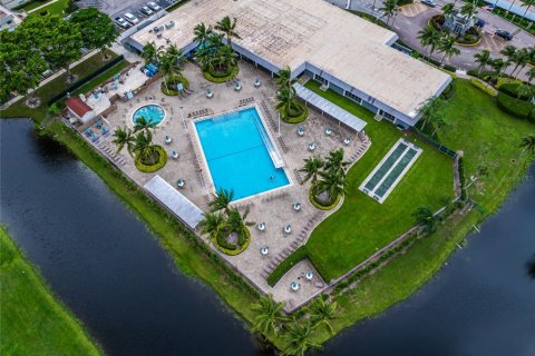 Condo in Delray Beach, Florida, 1 bedroom  № 1427030 - photo 12