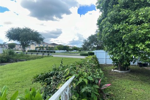 Купить виллу или дом в Хомстед, Флорида 6 спален, 341.69м2, № 1979121 - фото 25