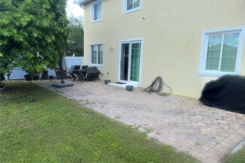 Купить виллу или дом в Хомстед, Флорида 6 спален, 341.69м2, № 1979121 - фото 24