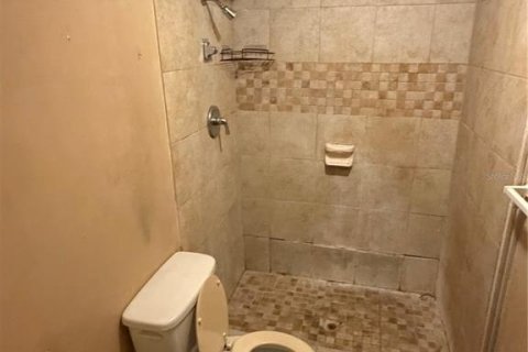 House in Clearwater, Florida 3 bedrooms, 122.07 sq.m. № 2200761 - photo 12
